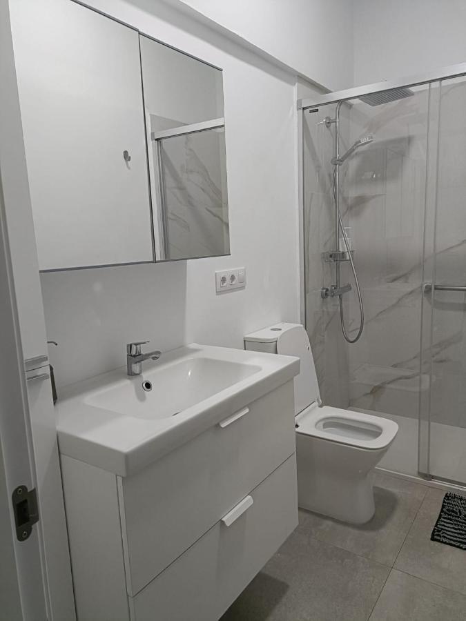 Emilio De La Cerda Huelin Apartment Malaga Exterior photo